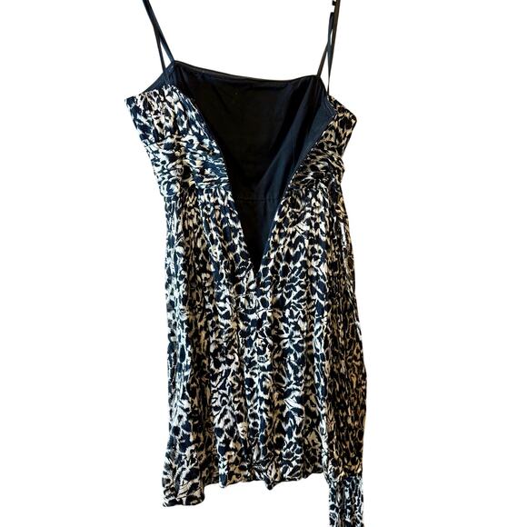 BCBGMAXAZRIA Silk Ikat Mini Dress Size 4 Black White Bubble Hem Fit & Flare - Picture 10 of 10